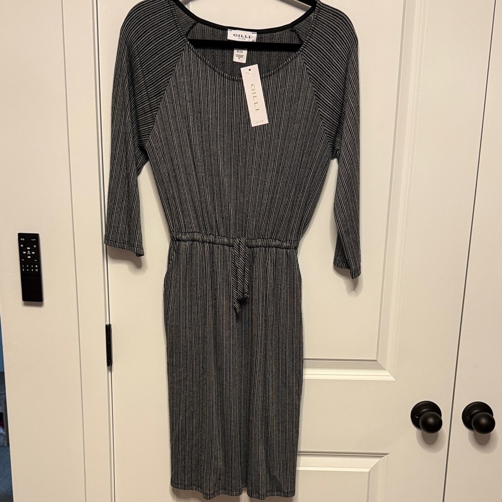 Gilli Black & Grey Striped Ribbed Tie-Waist Midi Dress
